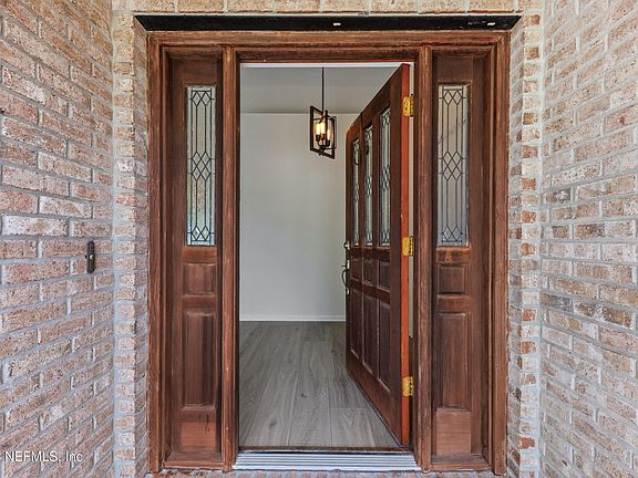 4th image of 1312 JENKS Court