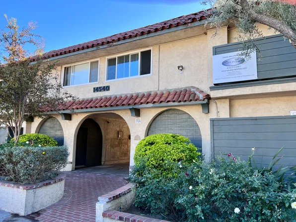 (undisclosed Address), Van Nuys, CA 91405
