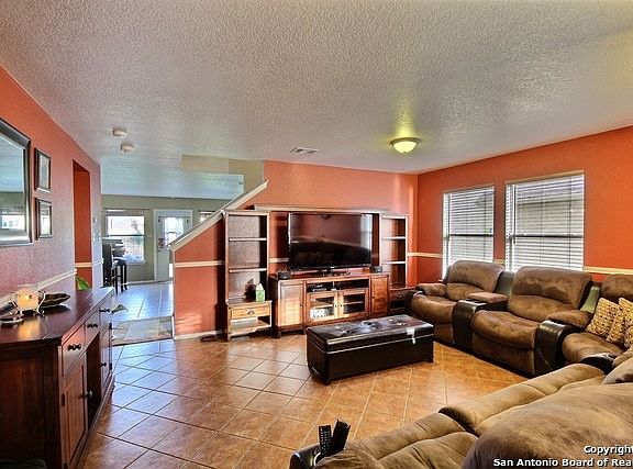 3rd image of 7726 Cortland Oak