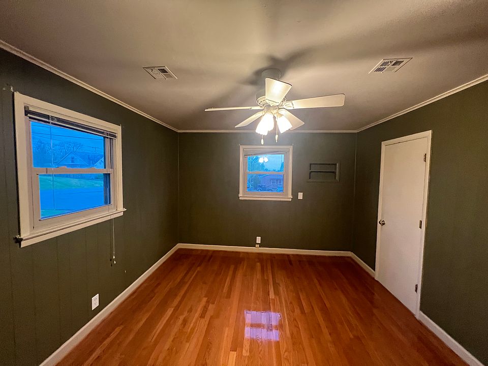 1st image of 106 Clifton Ct