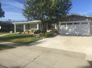 1051 Smoke Tree Ln, Santa Ana, CA 92705