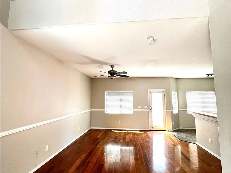 8033 Gallagher Island St — Photo 5