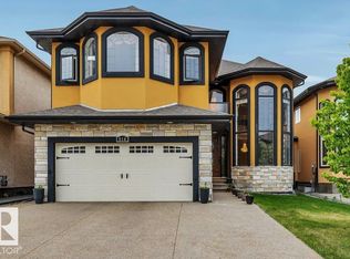 816 Wildwood Cres NW, Edmonton, AB T6T0M2