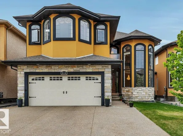 816 Wildwood Cres NW, Edmonton, AB T6T 0M2