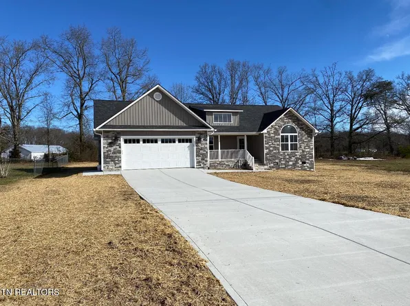 906 Colby Cir, Crossville, TN 38571