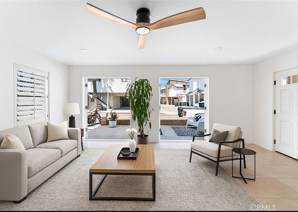 1st image of 126 47th St #1