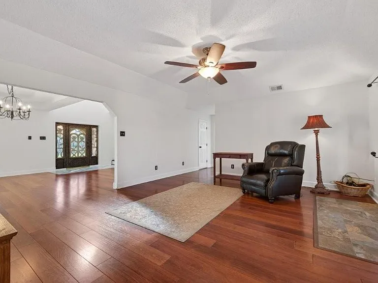 6610 Sprigg St — Photo 12