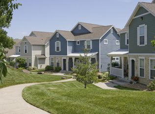 470 Hutton Cir, Lawrence, KS 66049