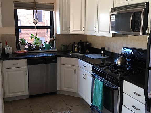 2nd image of 28 Burkwood Dr