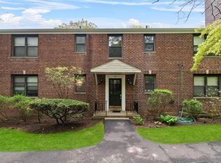 51 Rockledge Rd APT 1A, Hartsdale, NY 10530