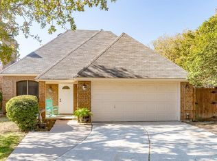 4100 Crossgate Ct, Arlington, TX 76016