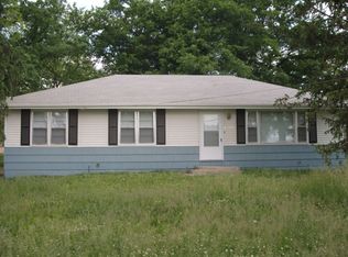 3400 S Selsa Rd, Independence, MO 64057