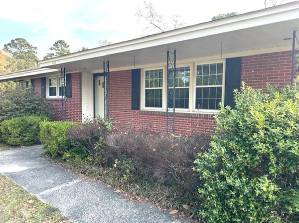 4009 Halifax Rd, Wilmington, NC 28403