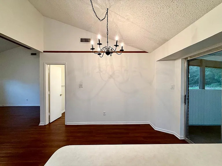 779 English Ln — Photo 9