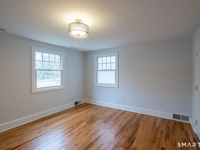 1005 Smith Ridge Rd — Photo 15