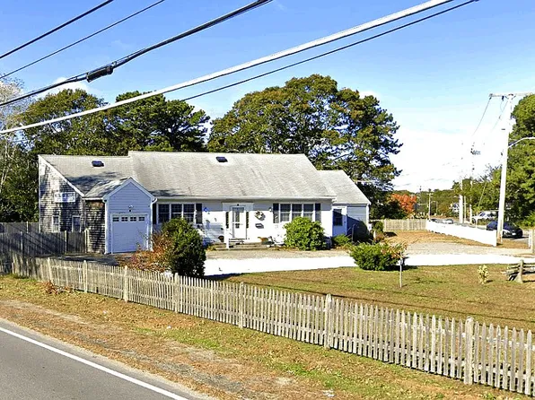 54 Old Main St, South Yarmouth, MA 02664