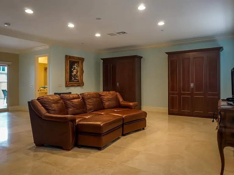 3035 Riomar St — Photo 24