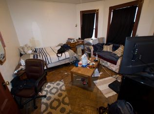 10 Townsend St, Waltham, MA 02453