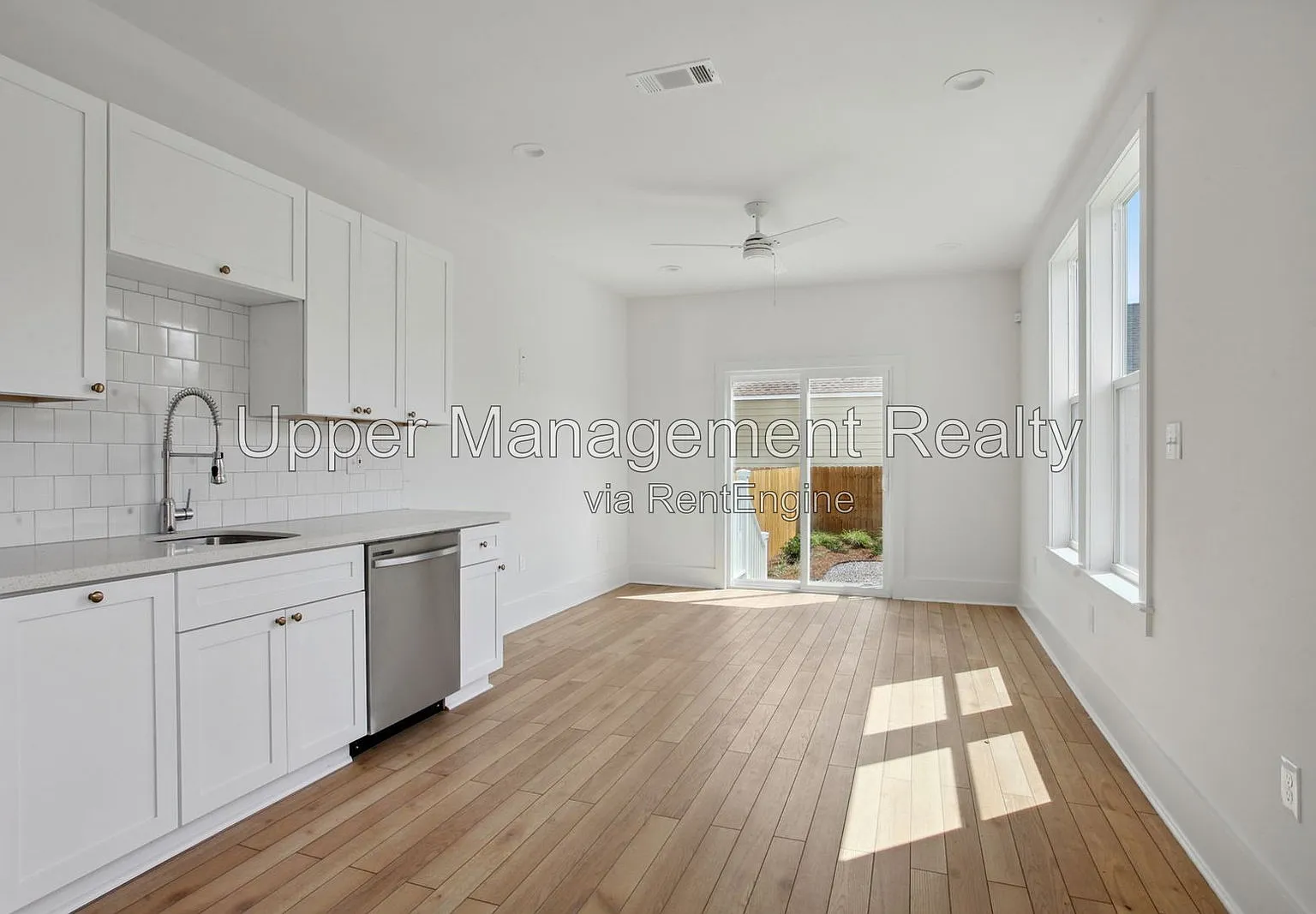 2 bed, 2.5 bath, 1100 sqft, $1,750 — Photo 3