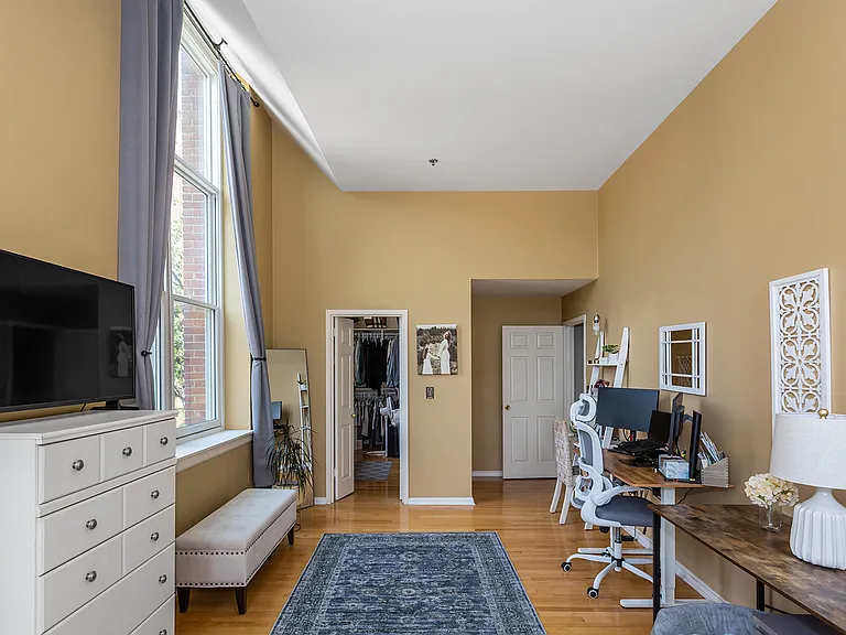 262 Main St #203 — Photo 12