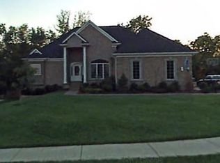 12600 Valley Pine Dr, Louisville, KY 40299