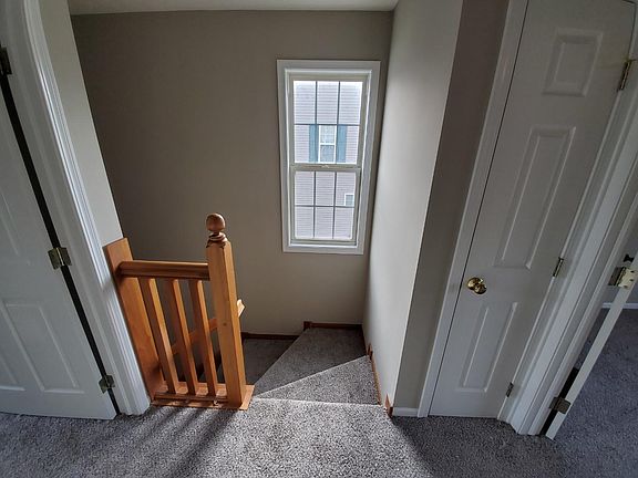 4th image of 364 Angela Ln