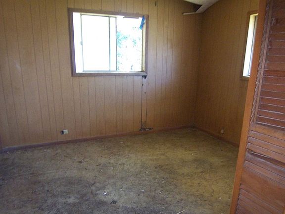 5th image of 111 W 191st St