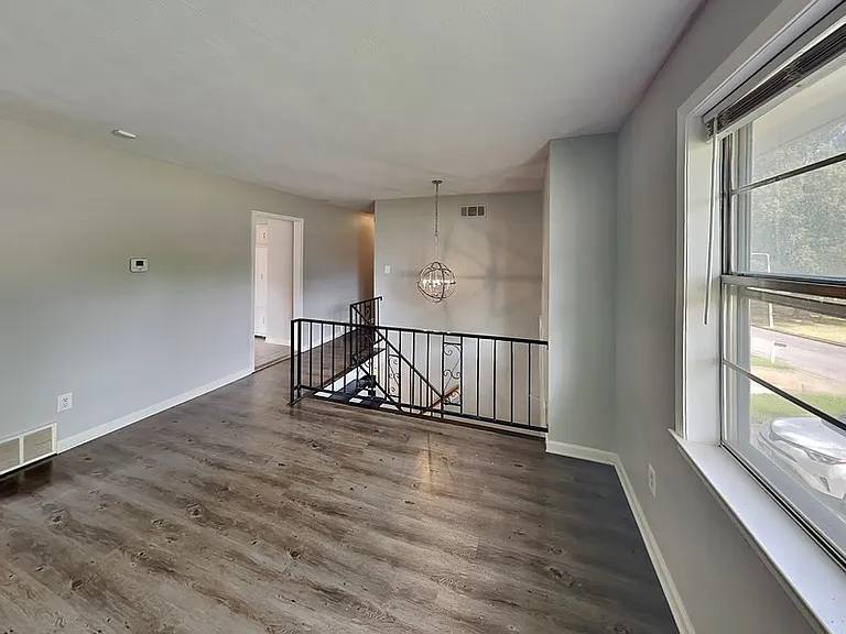 668 Brakebill Ave — Photo 3
