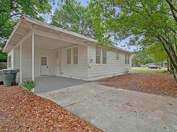 3rd image of 1322 Wisteria Ave