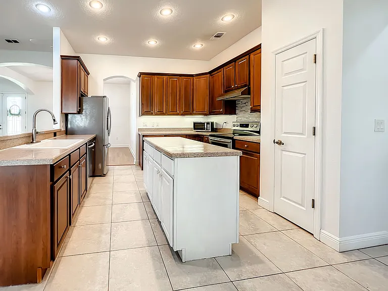6022 Rolling Vista Loop — Photo 14