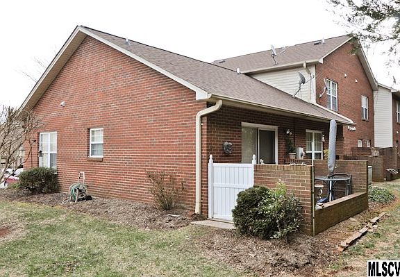 3rd image of 102 Brandywine Dr NE APT J6