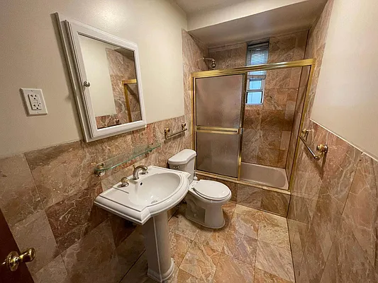 Rented by Best Apartments North Inc | media 29