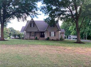 215 Seratt Rd, Dyersburg, TN 38024