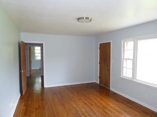 214 Wilowen Dr — Photo 9