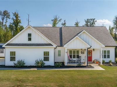 207 Oakwood Dr, Commerce, GA, 30529