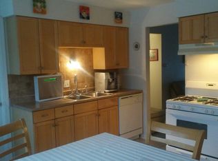 7528 Country Ln APT 1S, Darien, IL 60561