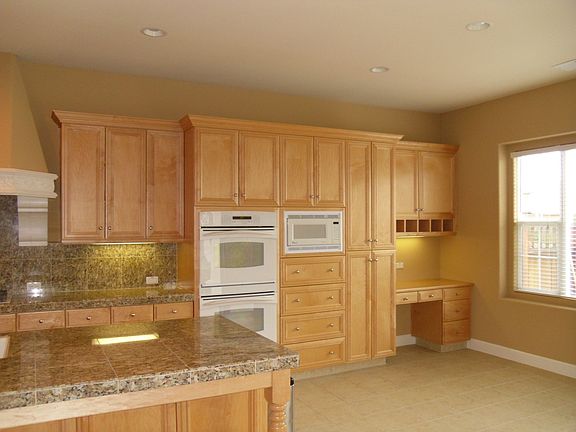 4th image of 1310 Knolls Creek Dr