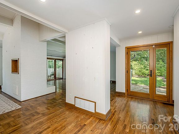 4th image of 28 Forest Rd