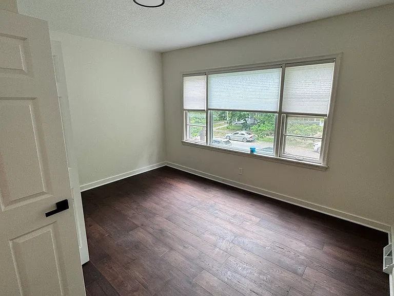 2827 Polk St NE #2 — Photo 4