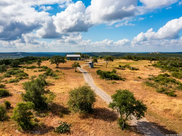 361 private road 2412, Hondo, TX 78861