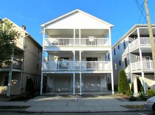 125 E Burk Ave, Wildwood, NJ 08260