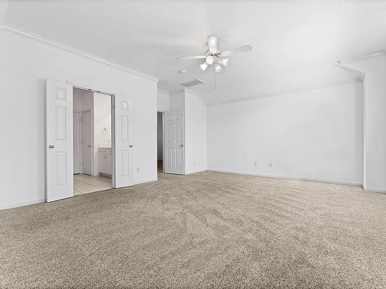 39 E Burberry Cir — Photo 24
