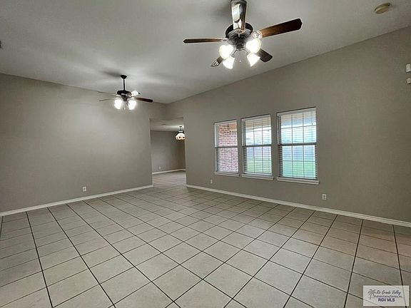 3rd image of 4950 Daffodil Dr