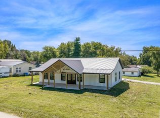 303 E Clay St, Smithton, MO 65350