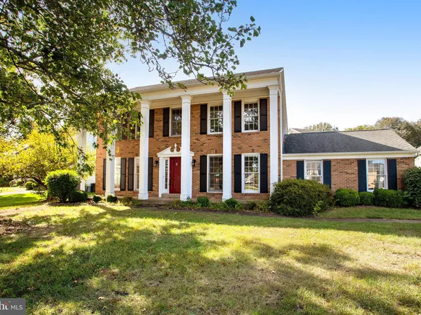 9606 Riverdale Pl, Manassas, VA 20110