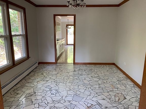 5th image of 2473 Waukegan Ave