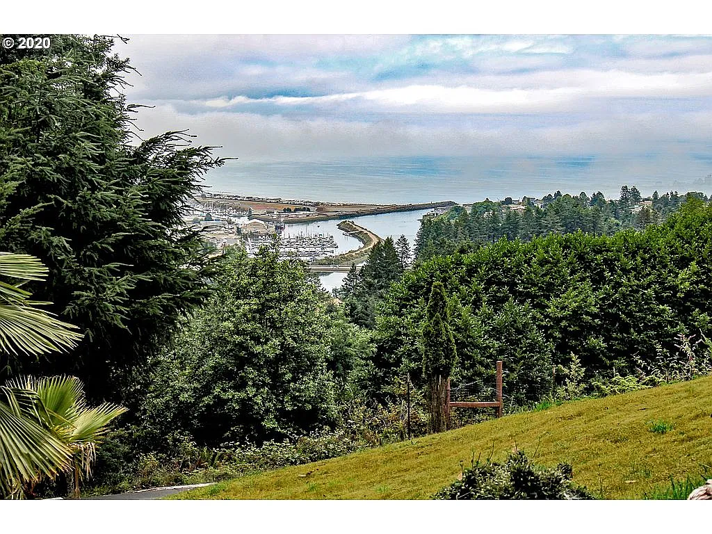 97611 Marina Heights Loop photo 1