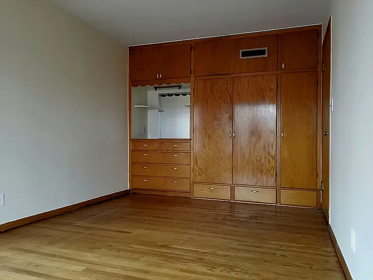 1517 N Miller Blvd — Photo 19