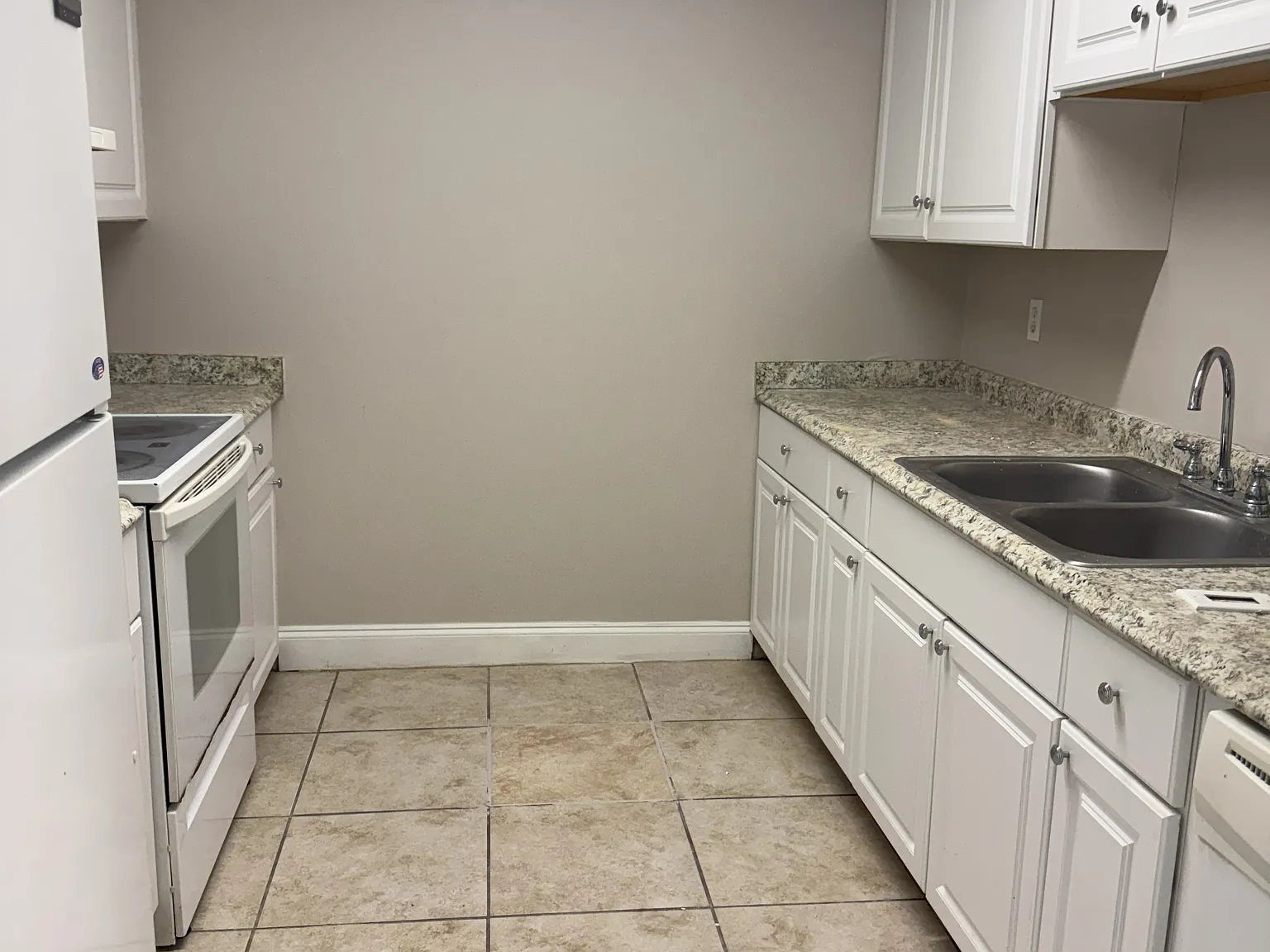 2421 Granada Ave — Photo 4