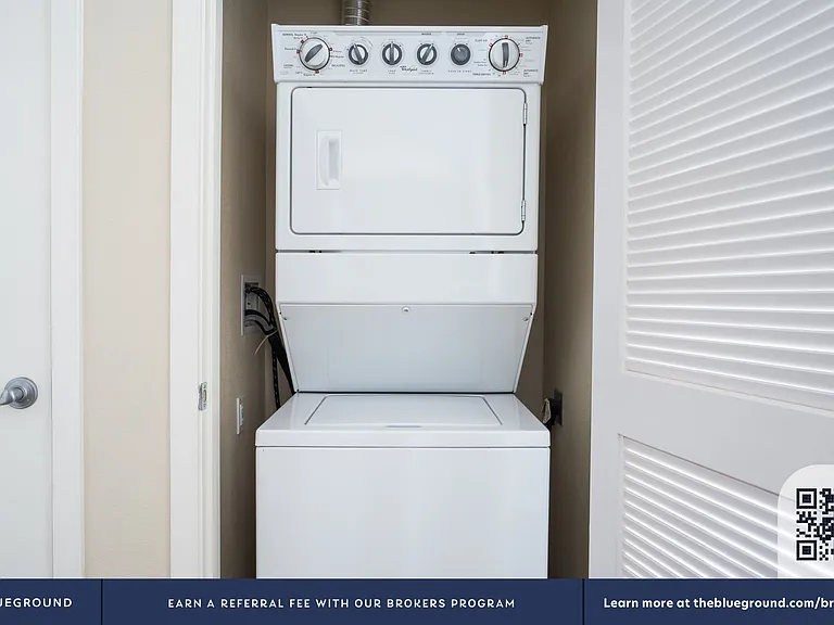 Washer/Dryer in Apartment